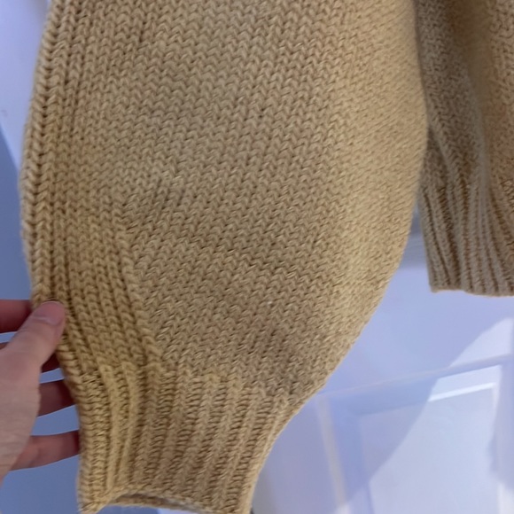 Zulu & Zephyr relaxed oversize knitted beach sweater in oatmeal - Picture 3 of 4